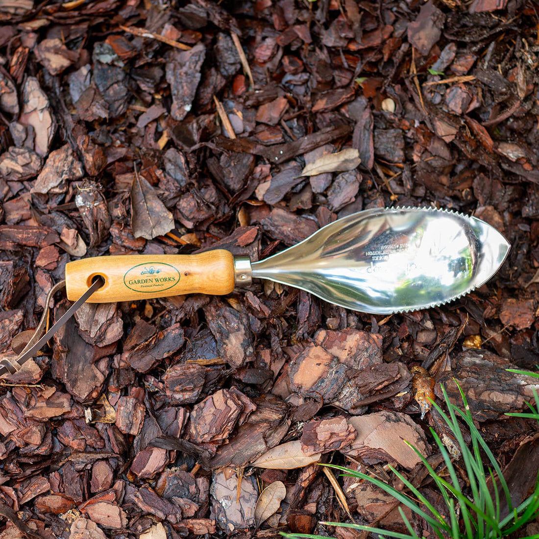Garden Works heritage stainless soil scoop
