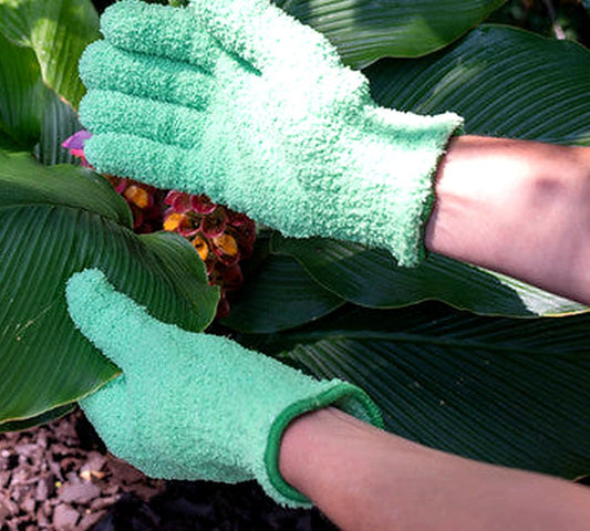 Dusters That Actually Grab Dust (And Where People Waste Money)