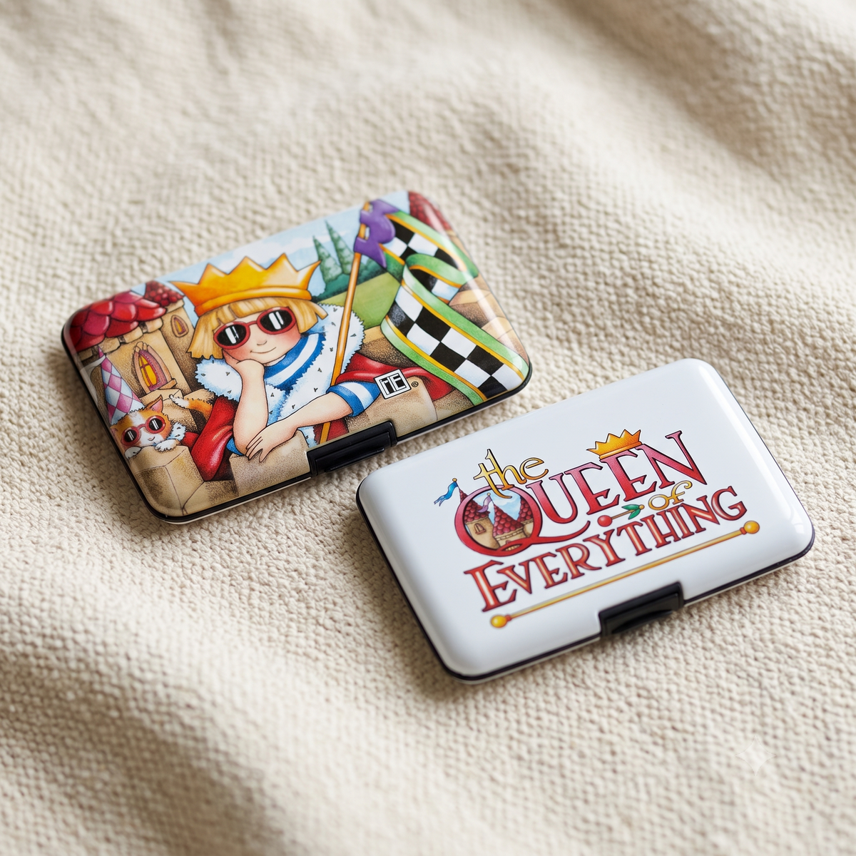 Mary Engelbreit Queen of Everything RFID armored wallet, additional view