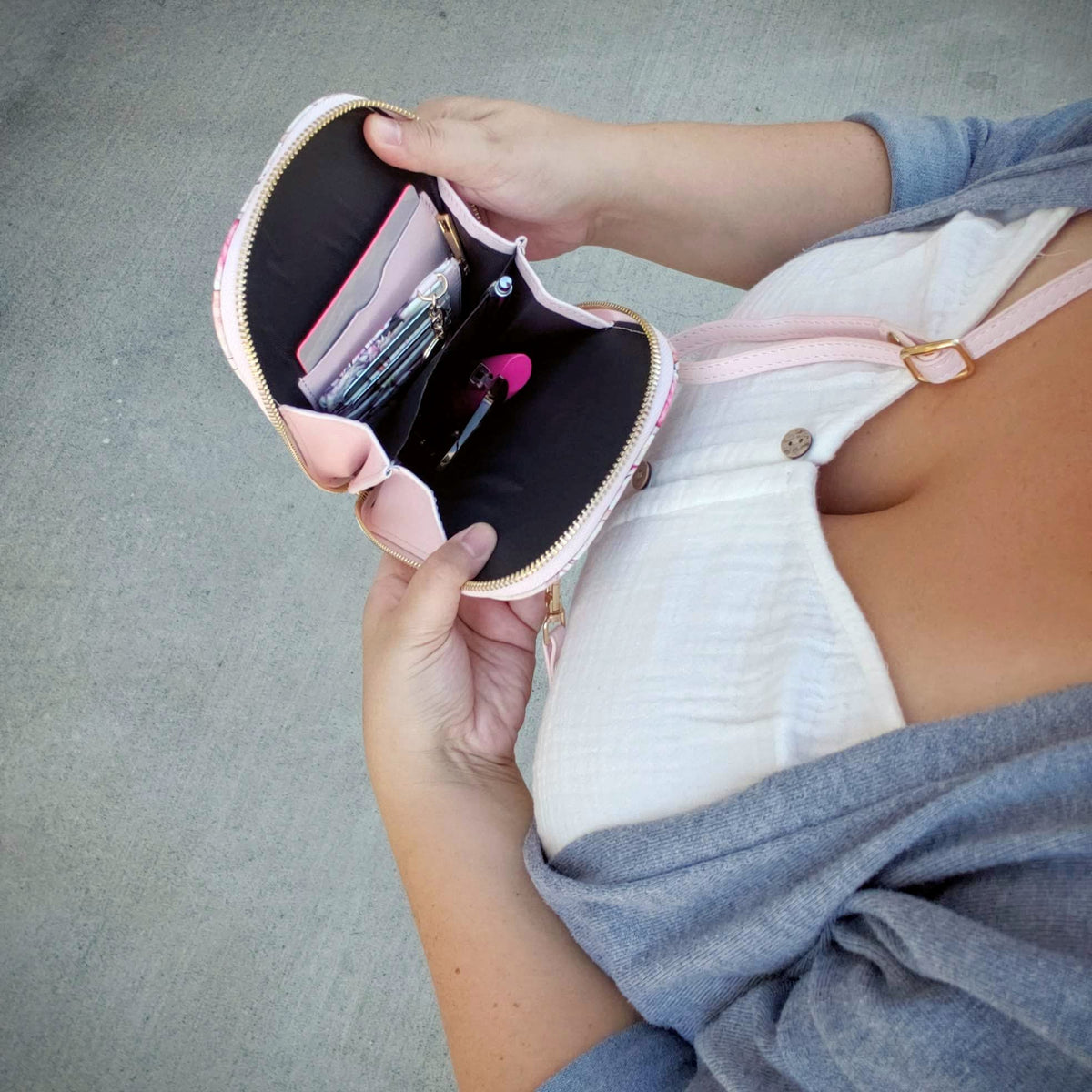 Peonies Crossbody Bag