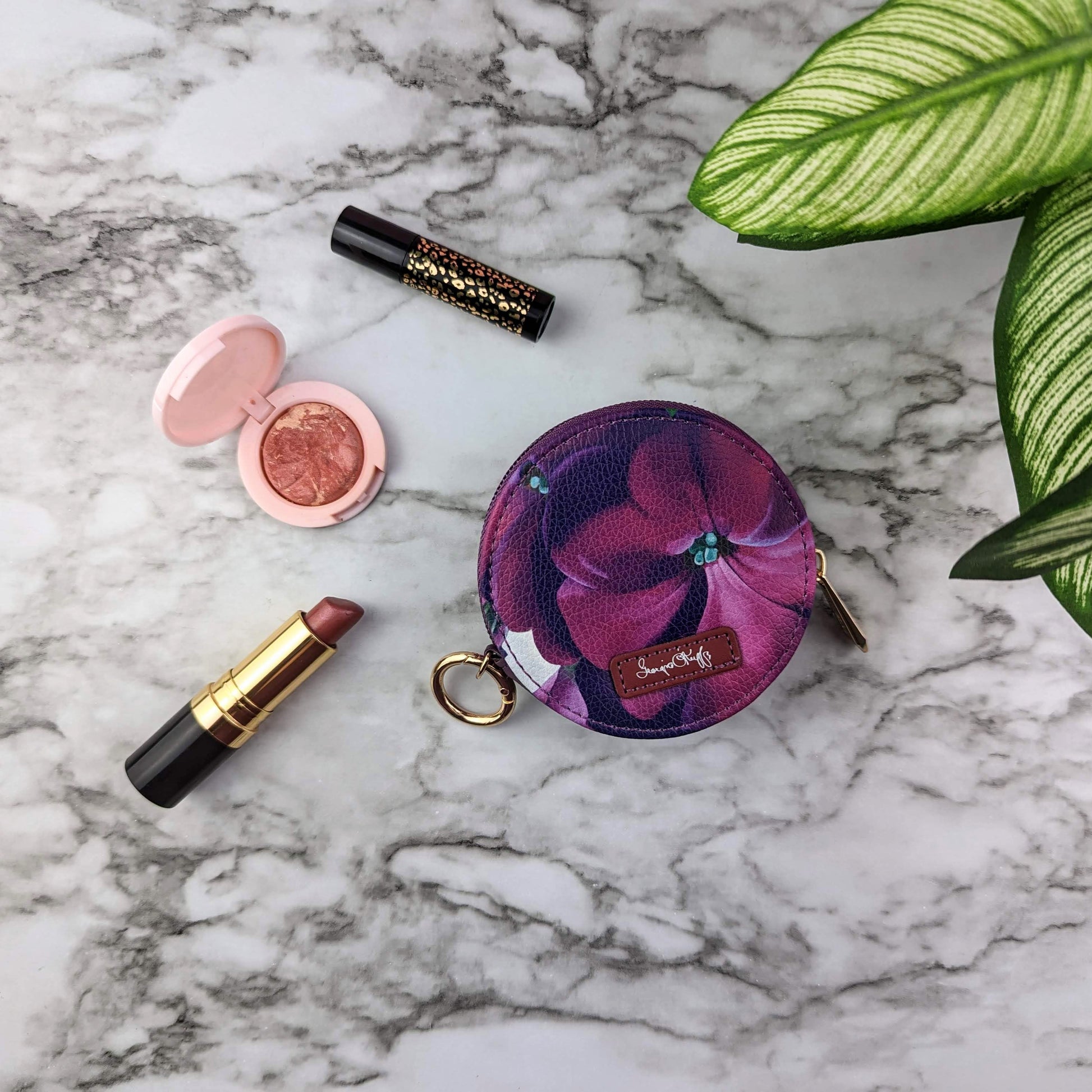 Georgia O'Keeffe Petunia Round Zipper Case
