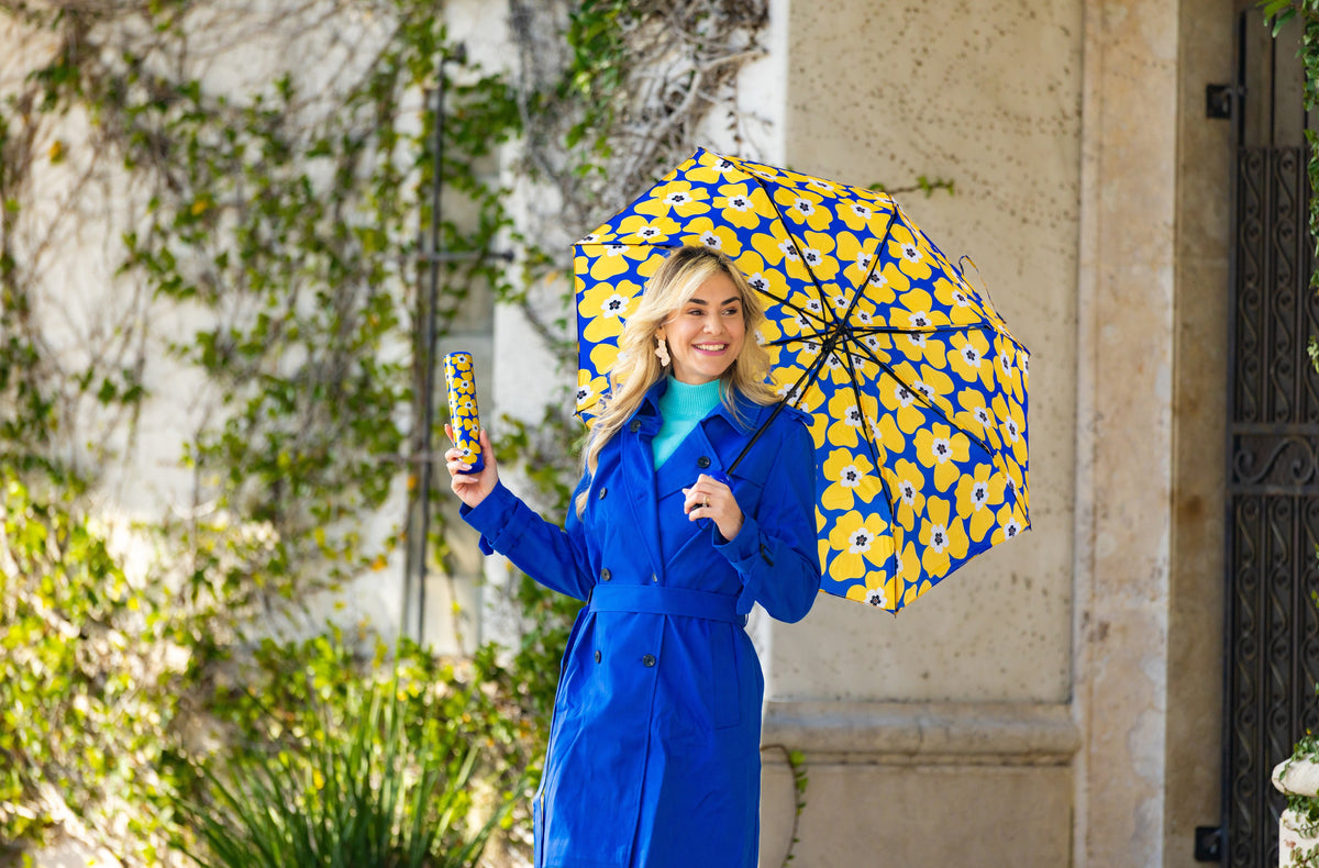 Nikki on Blue Bottle Umbrella lifestyle