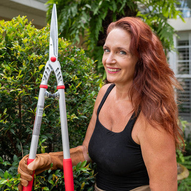 32-Inch Hedge Shears: Precision Trimming with Lightweight Design & Lifetime Warranty