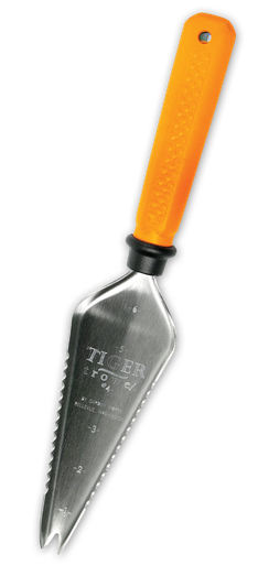 Tiger Trowel by Garden Works