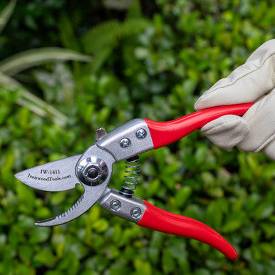 7-Inch Quick Release Bypass Pruner: Lightweight, Durable & Lifetime Guaranteed"