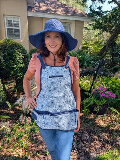 Floral Pattern Garden Apron - Stylish and Practical Gardening Apron